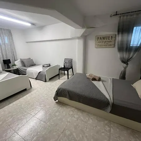 דירה Ofrynio Maisonette